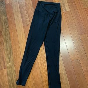 OFFLINE by arie real me high waisted crossover leggings